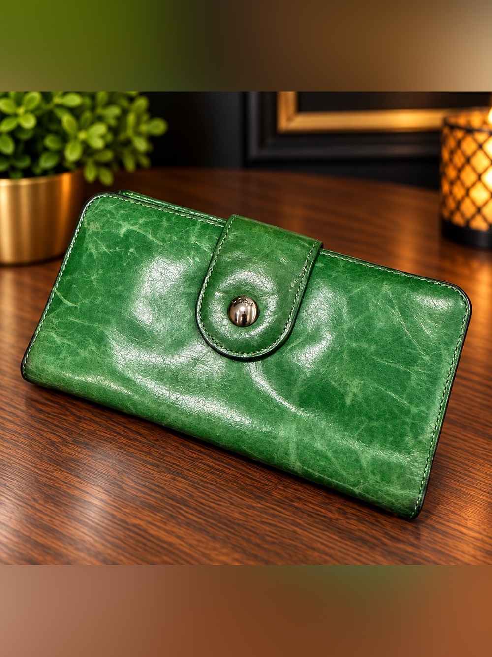 HOBO Bright Green Distressed Leather Continental Bifold Wallet